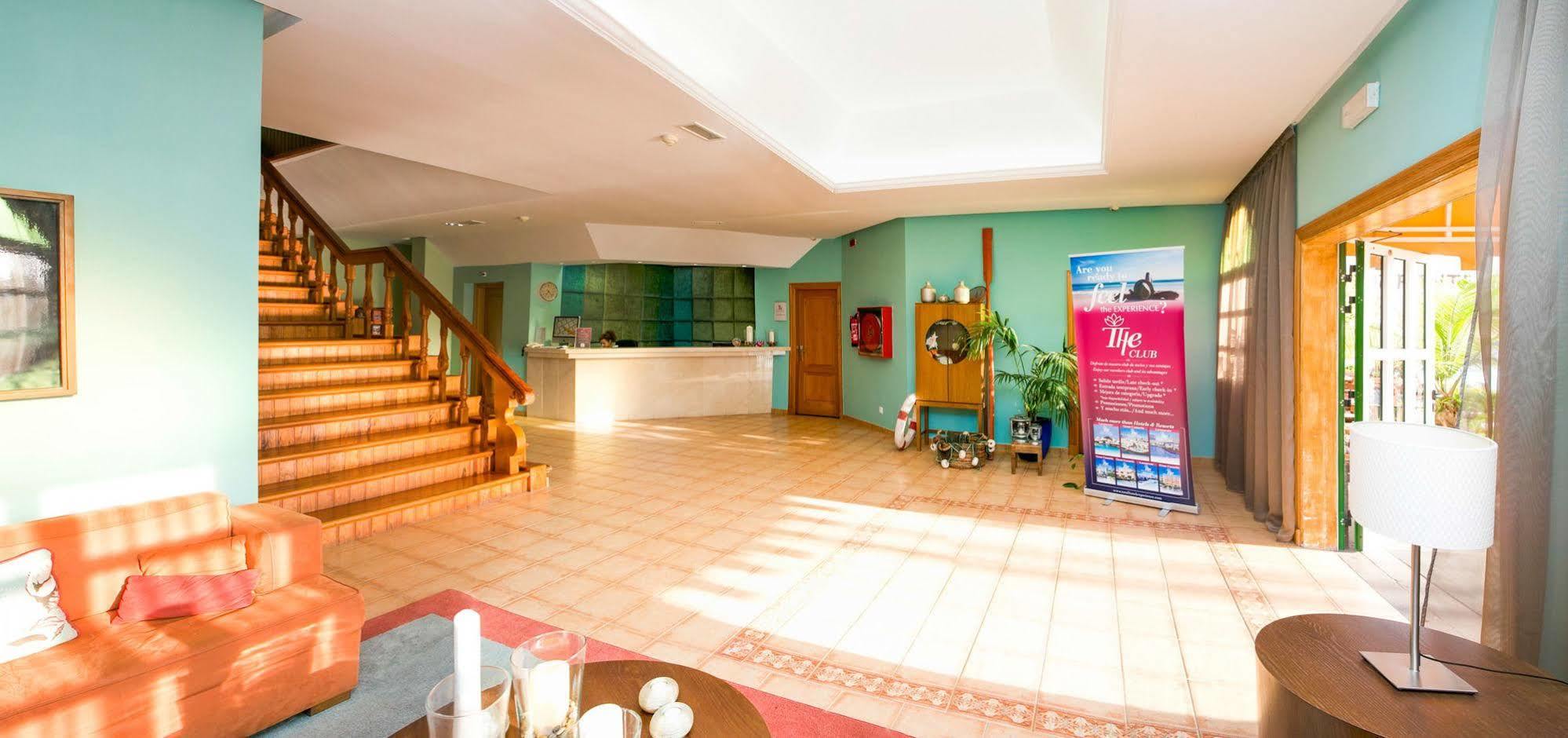 Apartamentos Livvo プエルト・デ・モガン エクステリア 写真